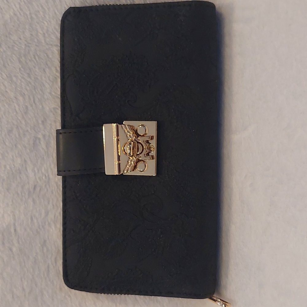 NWOT Textured Wallet with Zipper and Twist Flap